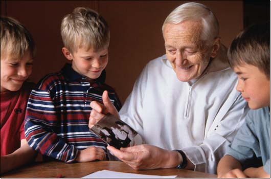 Das Kinderzentrum Augsburg wird den gro�en Freund der Jugend, Fr�re Roger Schutz, ab sofort als Namenspatron und Vorbild haben. &copy; Ateliers et Presses de Taiz�